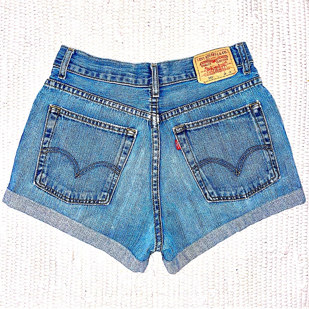 Vintage Levi’s 569 rolled cuff Jean shorts sz 28 - Picture 5 of 13